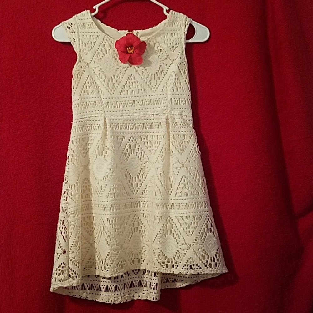 Girls Lace dress (Medium 7-8)
